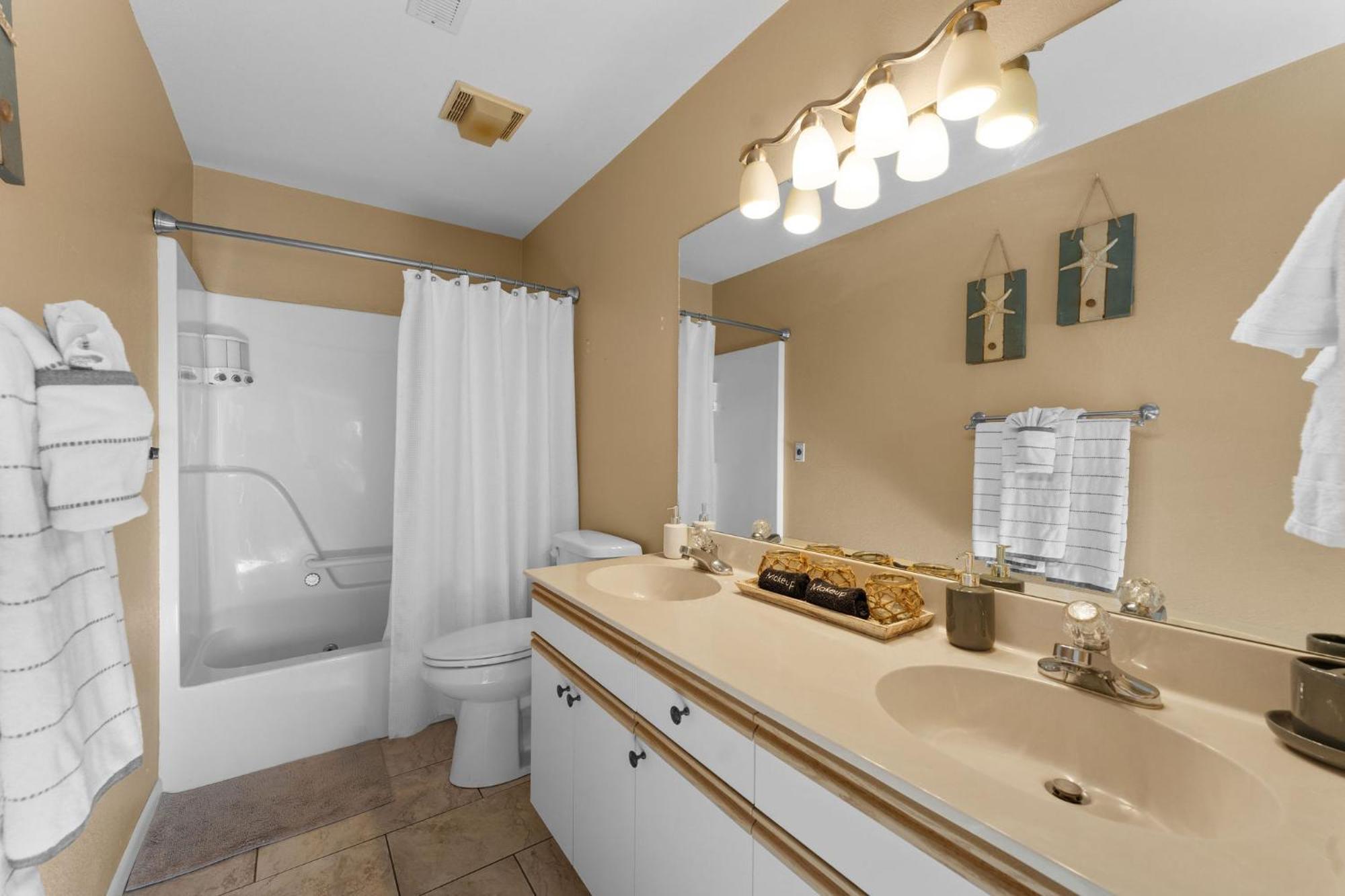 Point Lookout Cozy Top Floor 2Br Condo With View And Amenities!! المظهر الخارجي الصورة
