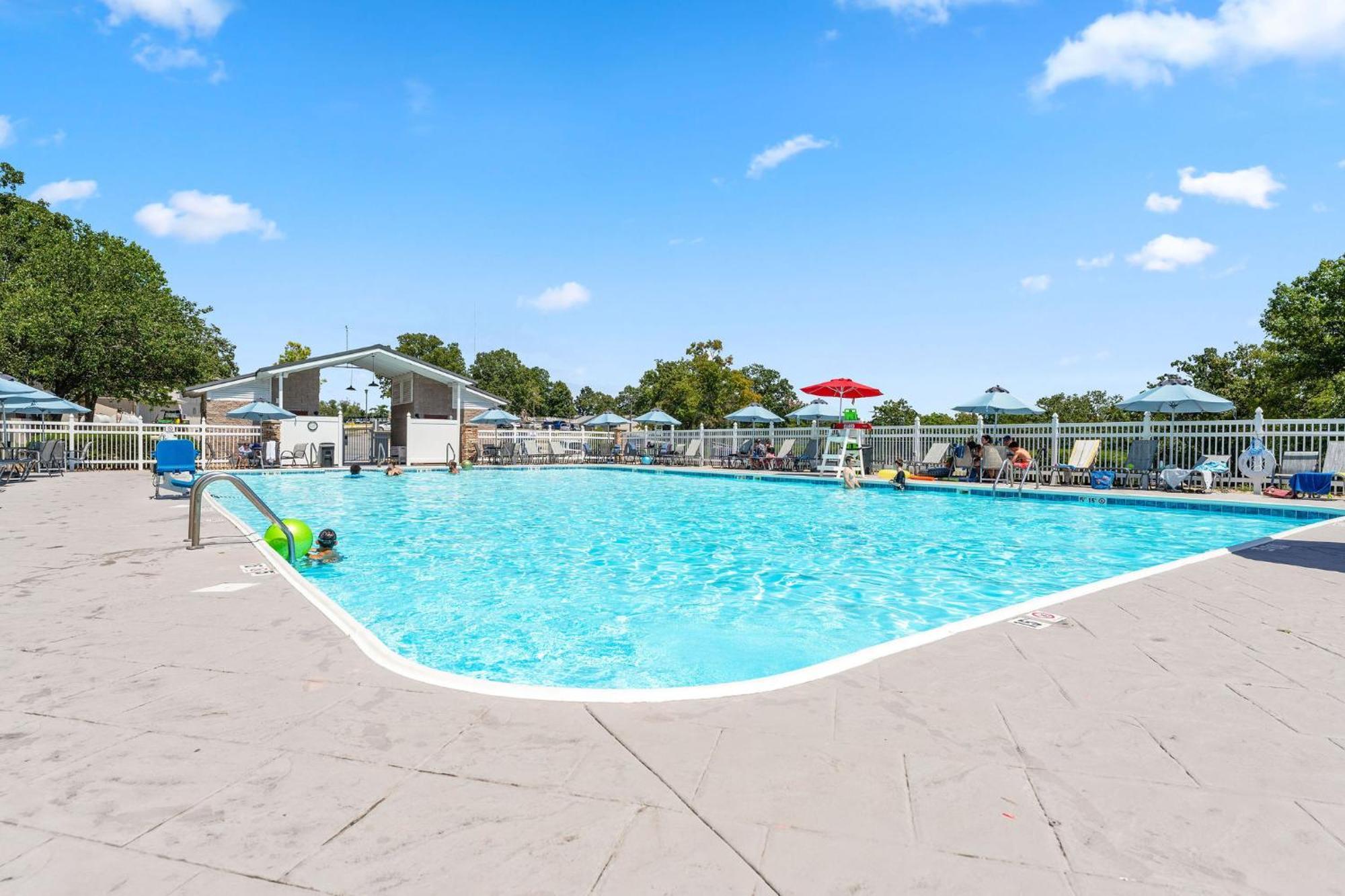 Point Lookout Cozy Top Floor 2Br Condo With View And Amenities!! المظهر الخارجي الصورة